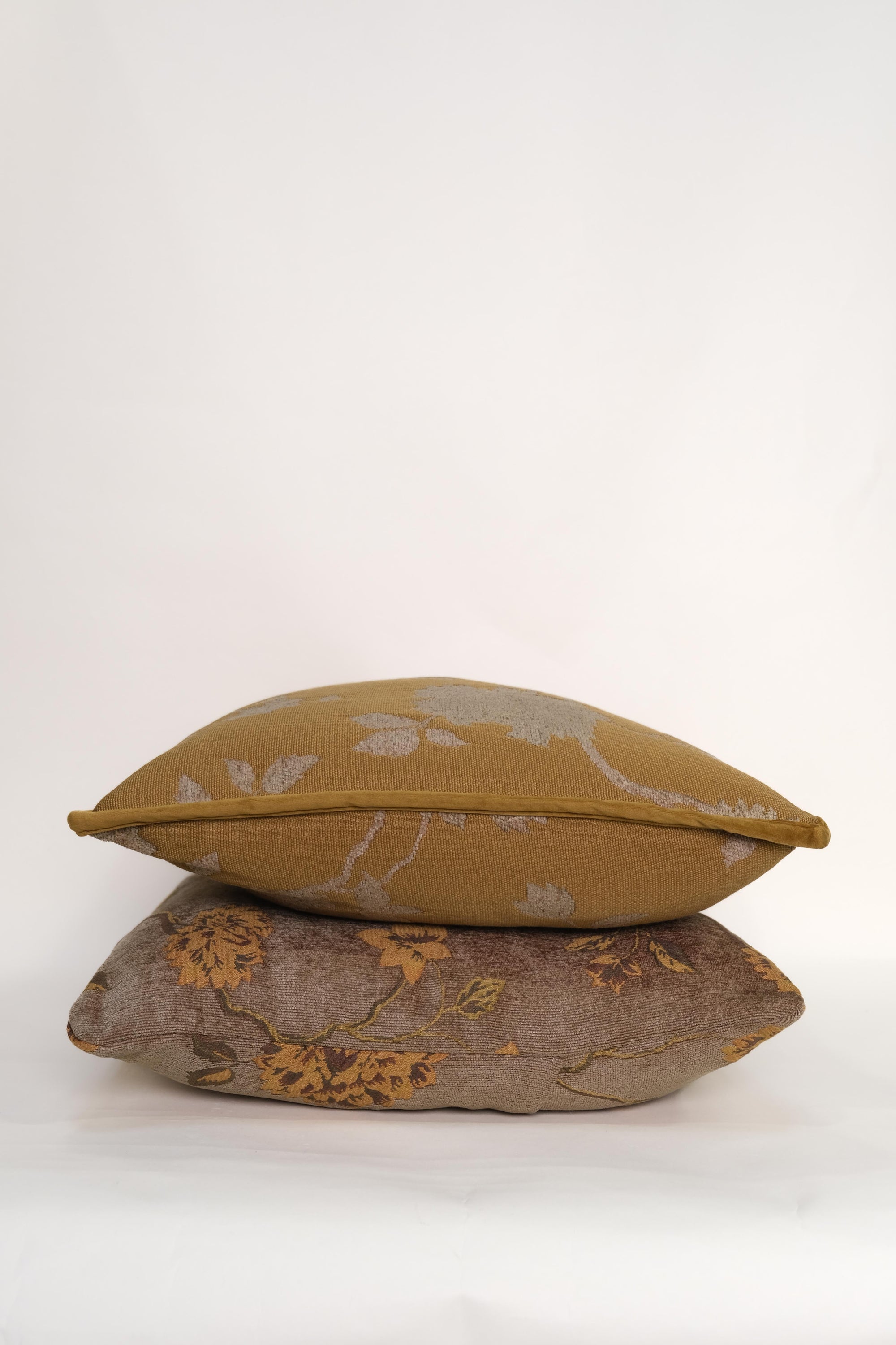 Charlotte Tapestry Pillow Cover