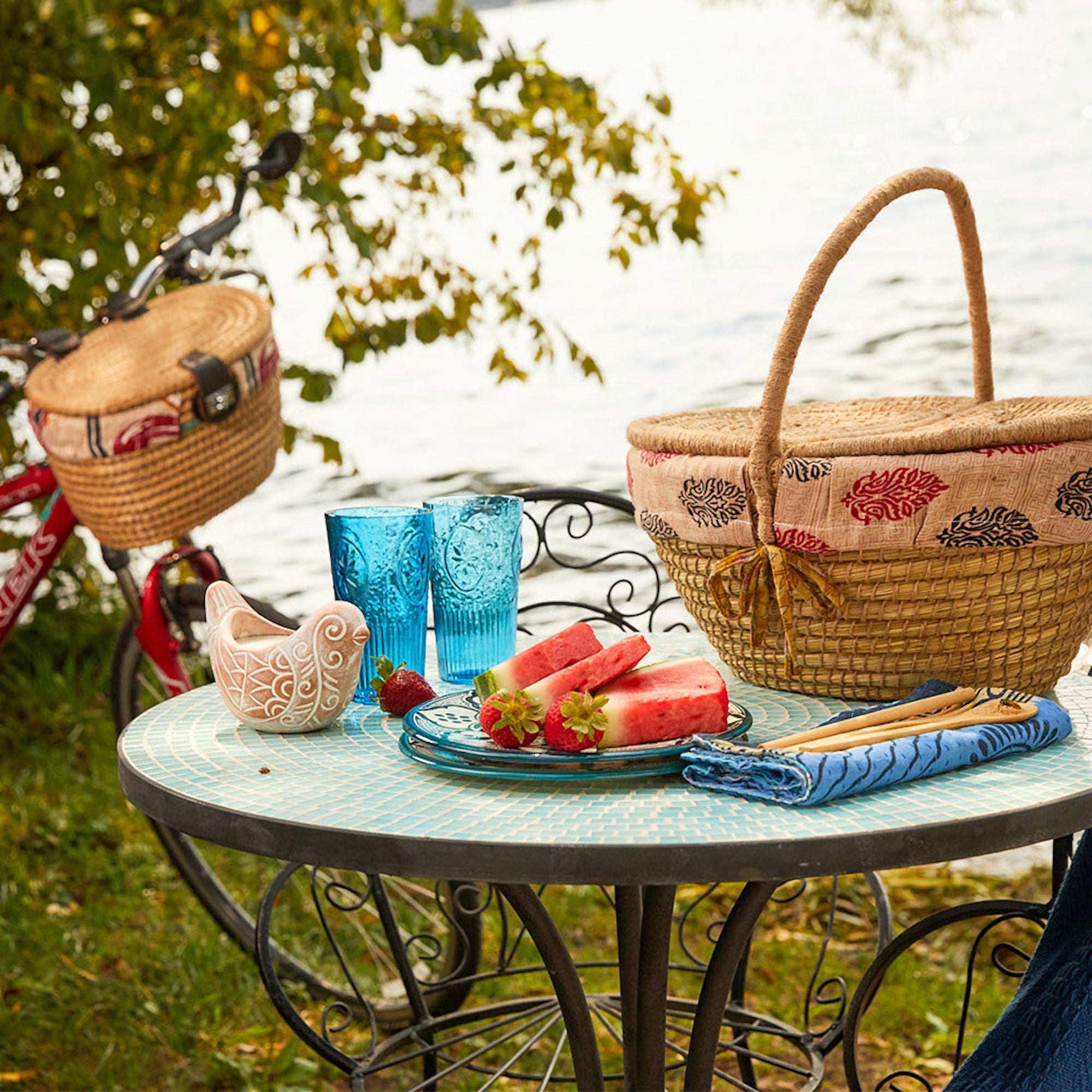 Handmade Jute Picnic Basket With Handle