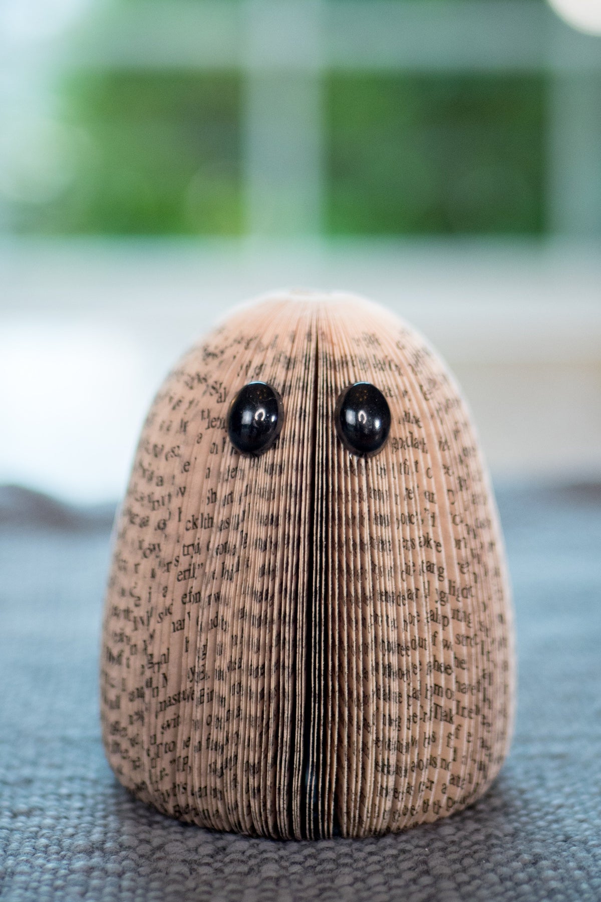 Book Ghosts - Set of 2