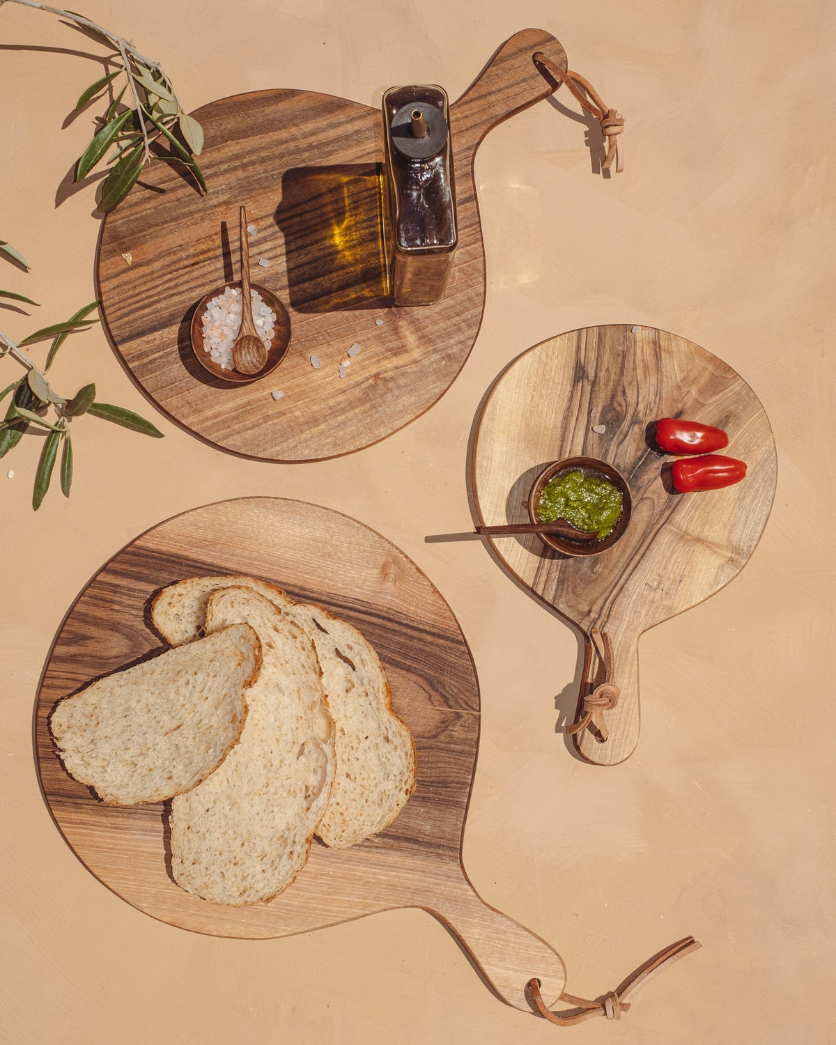 Round Walnut Cutting Board