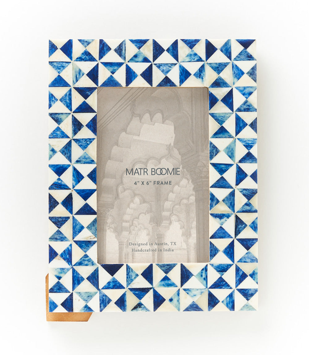 Blue and white bone picture frame with a 4x6 frame for photographs