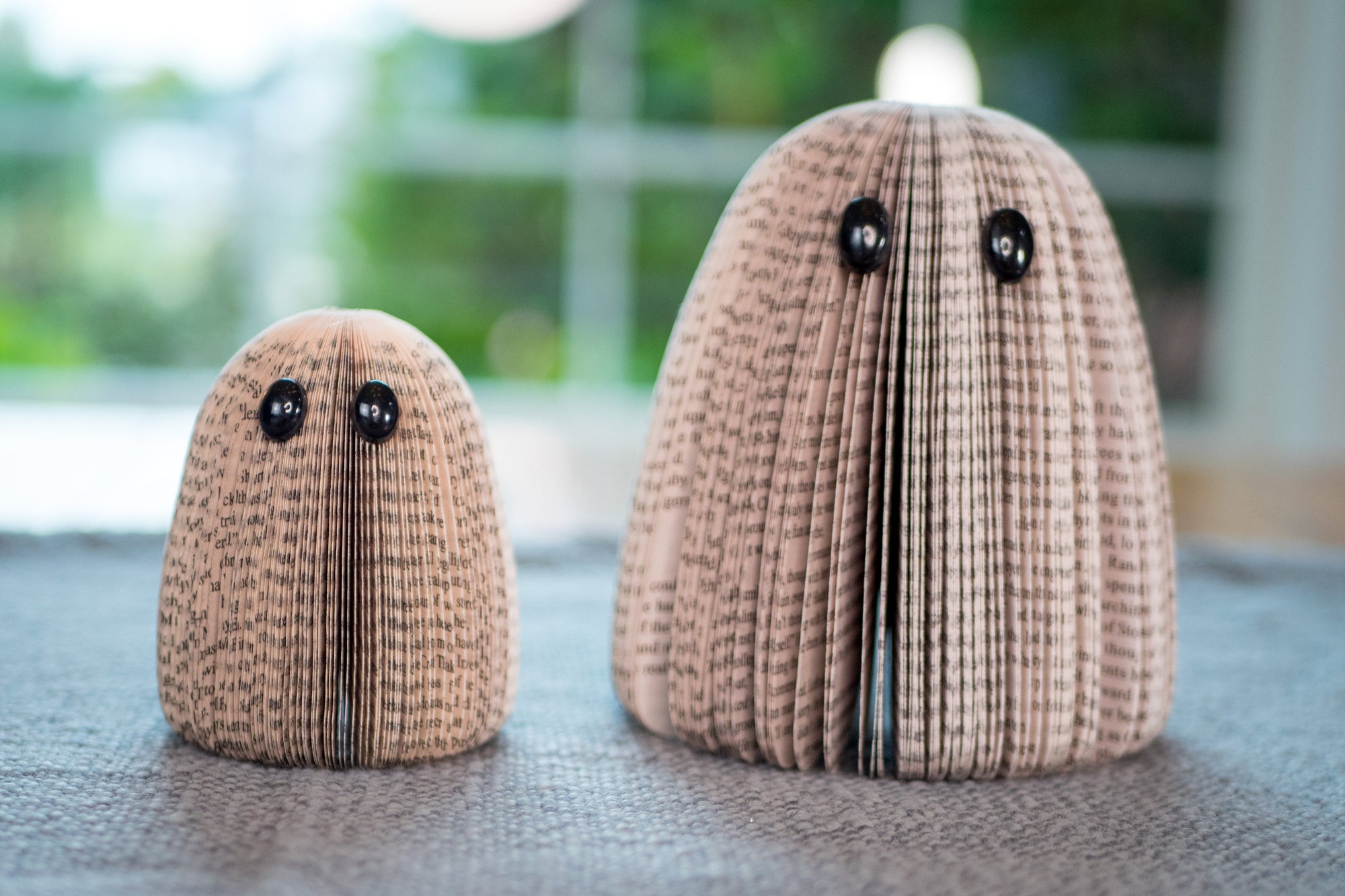 Book Ghosts - Set of 2