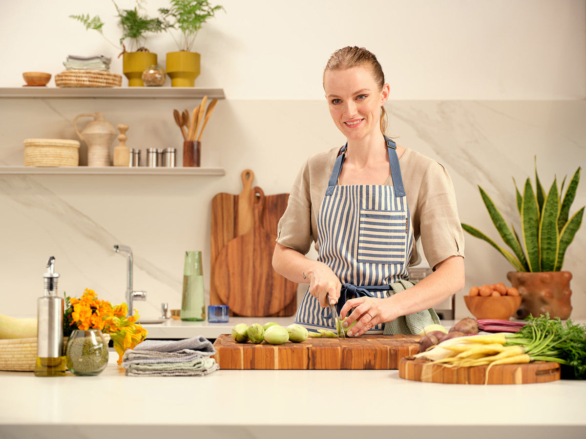 Cotton Bib Apron with Pockets