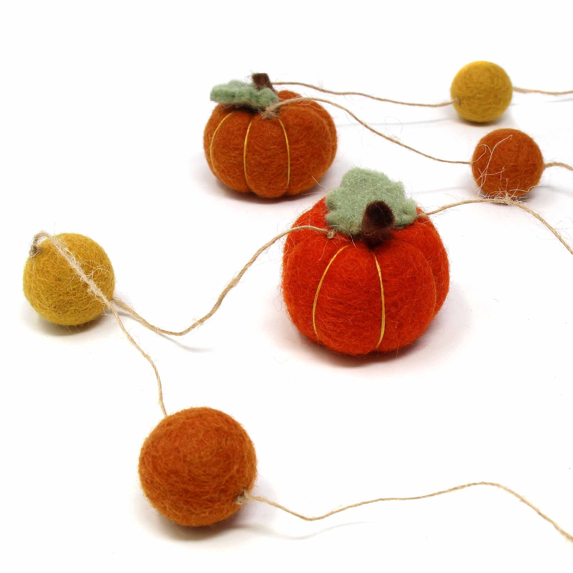 Felt Pumpkin Garland
