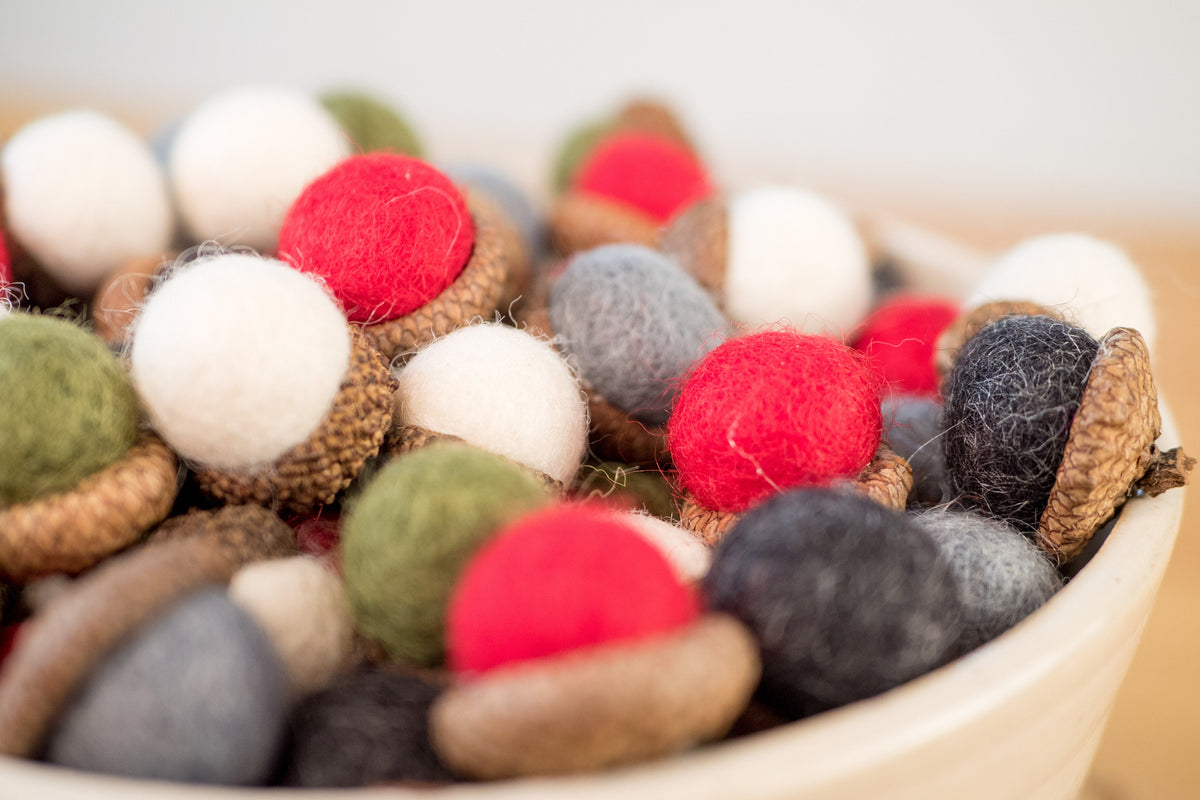 Felt Christmas Acorns - Set of 15