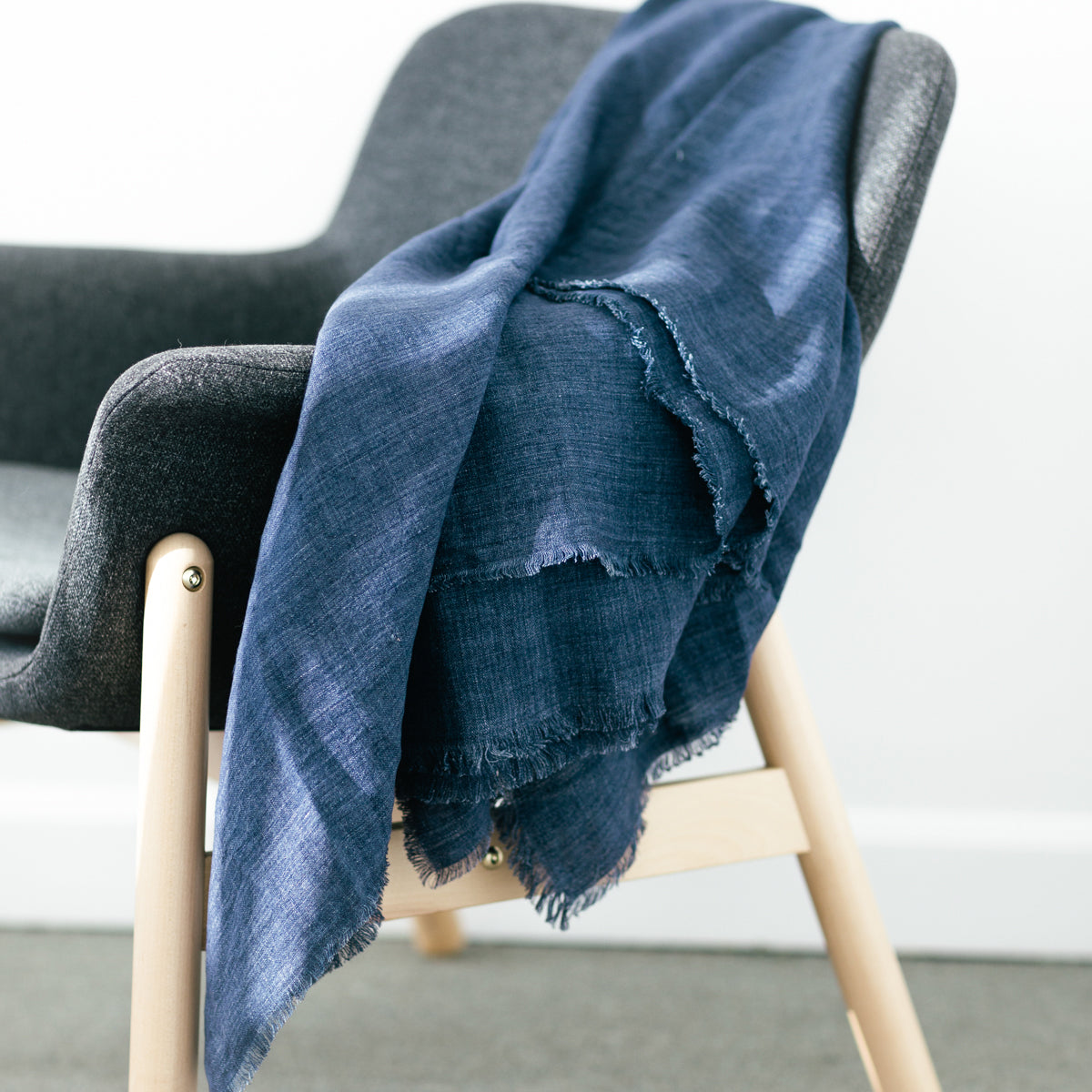 Stone Washed Linen Throw Blanket - Blush