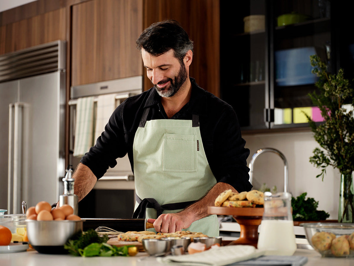Cotton Bib Apron with Pockets