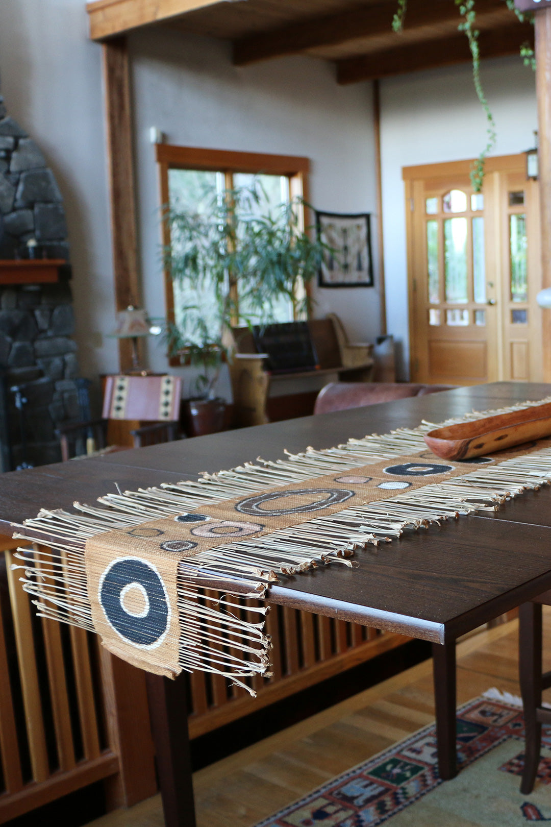 Circle Print Twig Table Runner Default Title
